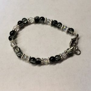 Baby Braclet with Black Crackle Beads